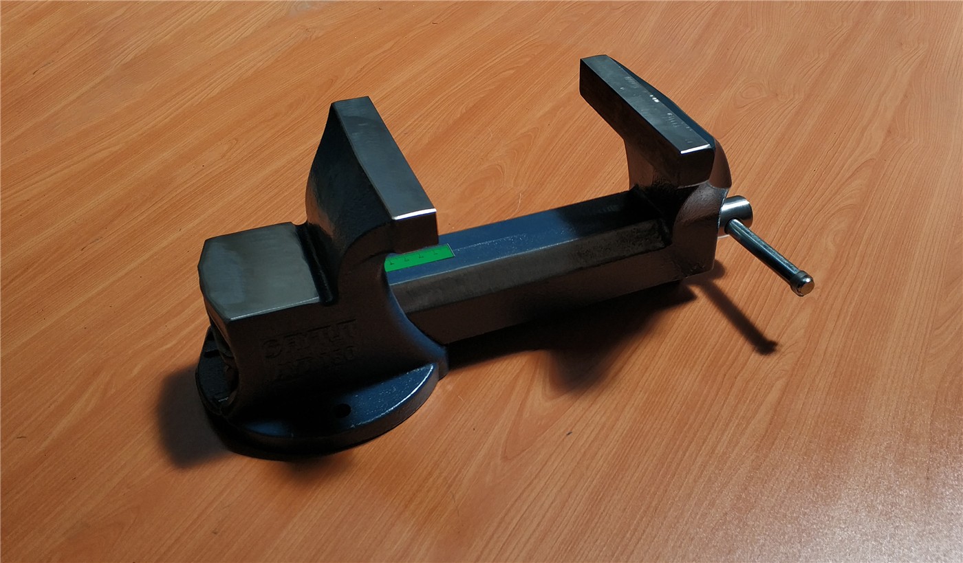 Cast iron bench vice, 150 mm example model, photo 2