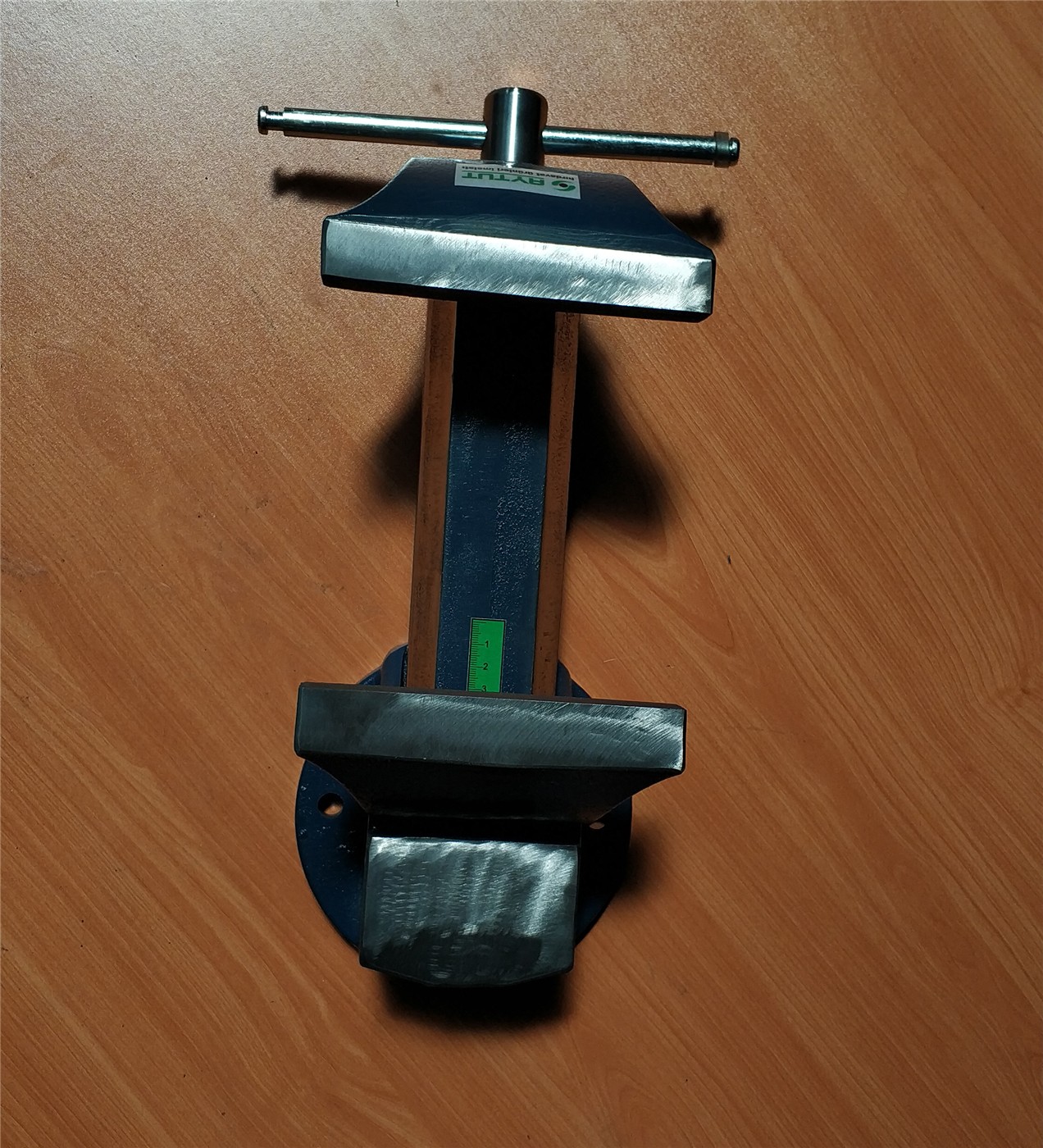 Cast iron bench vice, 150 mm example model, photo 4
